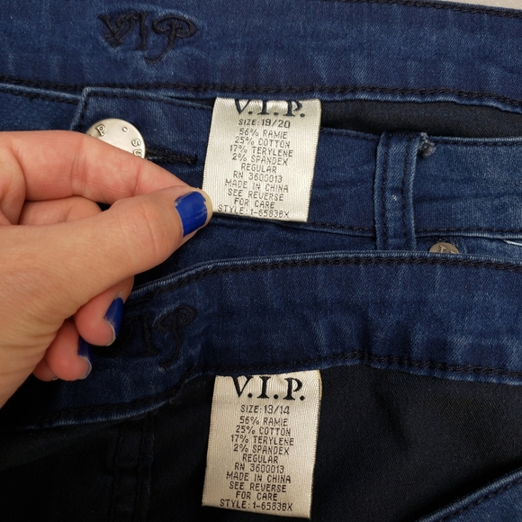 VIP juniors highly ripped dark wash stretchy jeggings - Picture 7 of 8